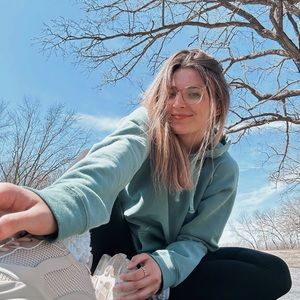 Meet your Posher, Olivia